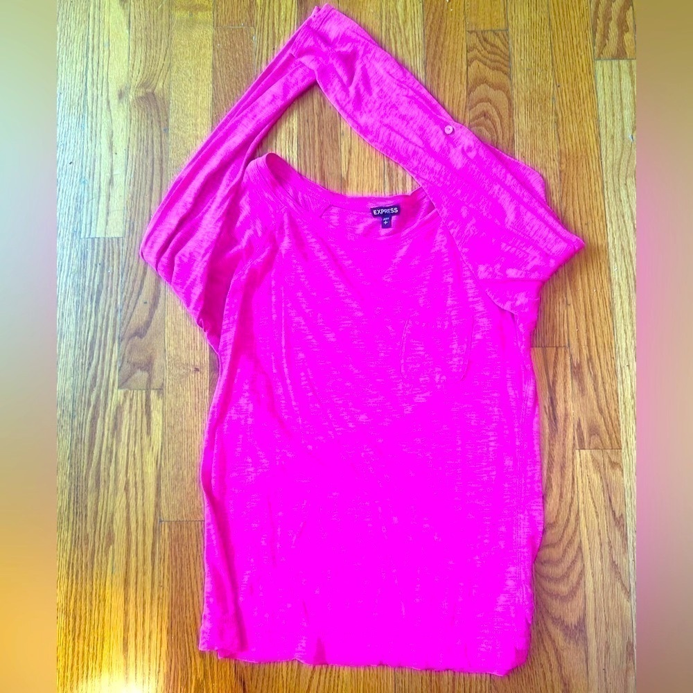 Express boat neck long sleeve pink top, offers a Super Cozy and comfortable fit😍